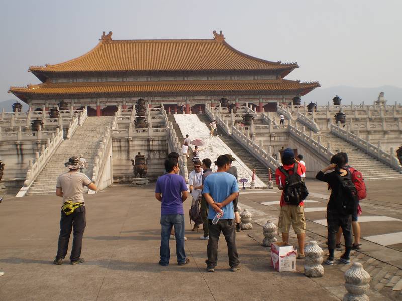 新西兰环球影视公司电影团队横店影视基地拍摄