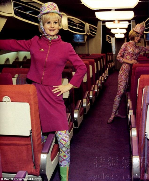 60年代空姐写真曝光 不卖弄性感走优雅路线(组图)